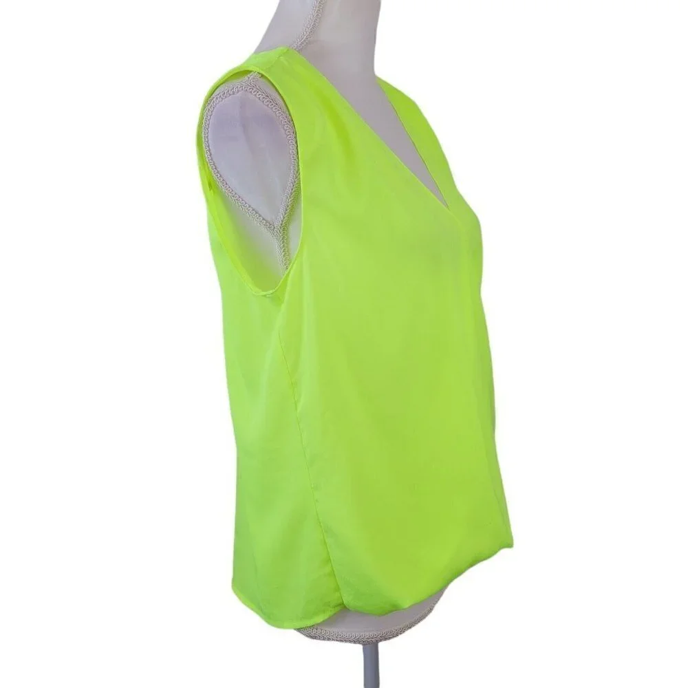 Gianni Bini Sz Small Neon Yellow Sleeveless Blouse Faux Wrap Pleated Shoulders - Picture 2 of 6